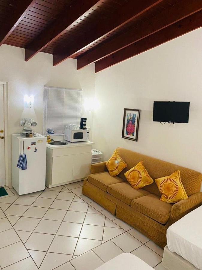 Courtesy Apartments Aruba Oranjestad Eksteriør bilde