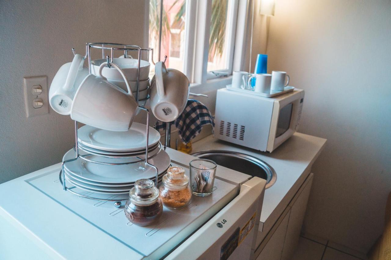 Courtesy Apartments Aruba Oranjestad Eksteriør bilde